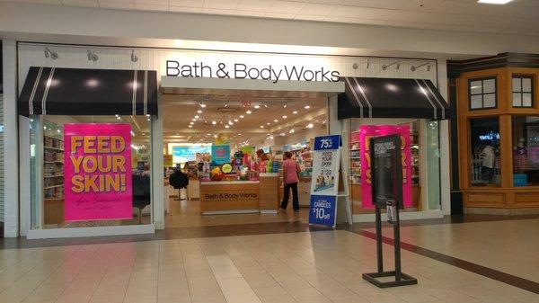 Bath & Body Works in Apple Blossom Mall, WInchester VA