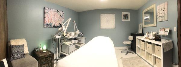 Our cozy treatment room.