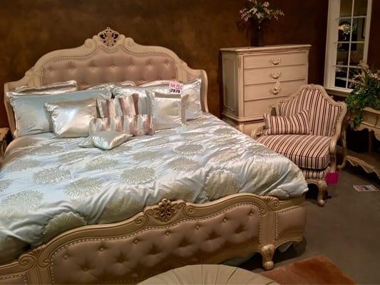 Bedroom Set - JR Furniture