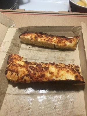 Burnt cheesesticks