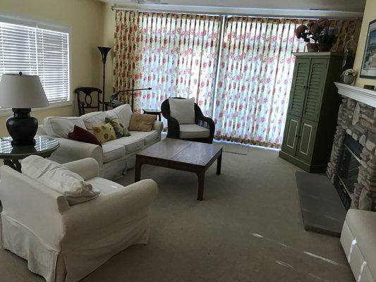 Sunny Escape condo unit----This townhouse unit offers 3 bedrooms, 2 1/2 baths and occupancy up to 8.  Indoor and outdoor pool access too!