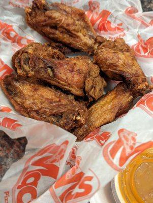 Amazing Chicken Wings (plain) with sauces of choice on the side