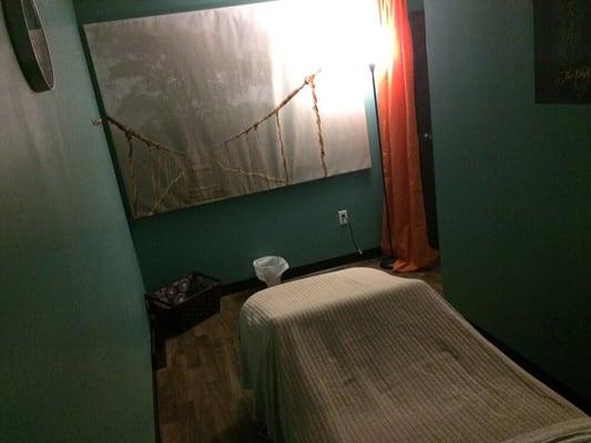 One of the 3 massage rooms where body treatments are also offered