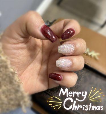 Late post! Got my Xmas nails done last week..nail dip. As always, beautiful nails!!!