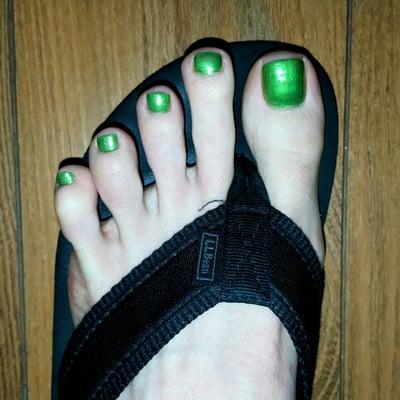 Spring green express pedicure!