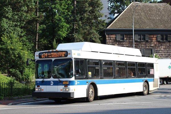 Q34 Bus