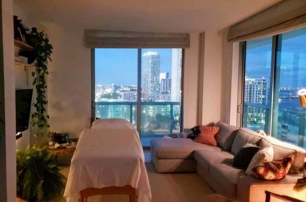 Miami skyline reiki session in the comfort of my clients home