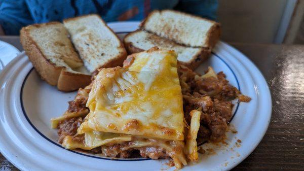 Lasagna with garlic bread