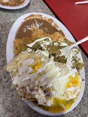 Chilaquiles Con Huevo