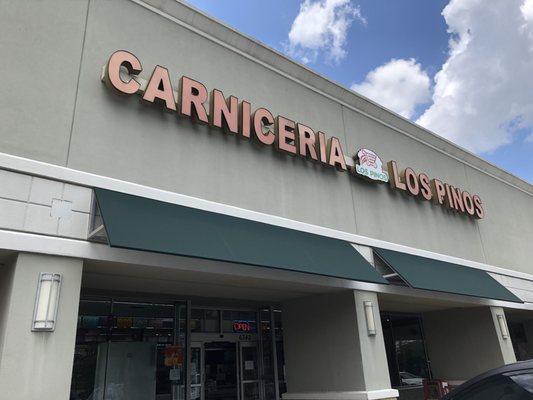 Carniceria Los Pinos storefront.