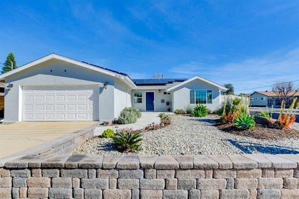 Represented the buyers in their purchase of this beautiful San Carlos home!