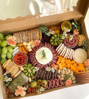 A Cheese Affair Box, Party Size, 14 x 10