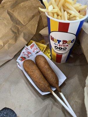 Corn dogs : Beef, Turkey, Veggie available.