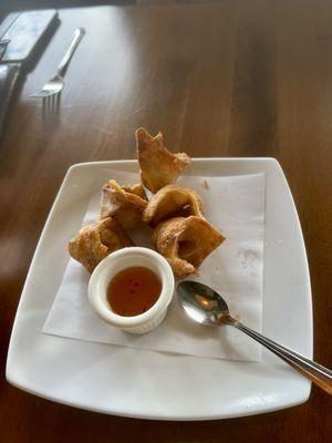 Crab and cream cheese stuffed wontons