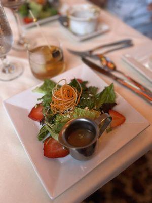 Gorgeous and delicious salad that came with our entree.