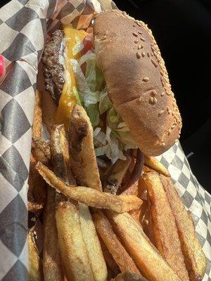 Cheeseburger and fries