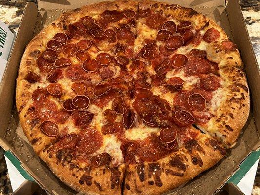 Large Pepperoni Magnifico Pizza