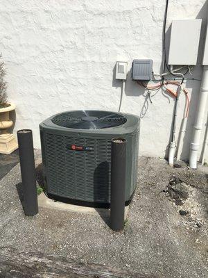 XR14 Trane A/C Condensing Unit