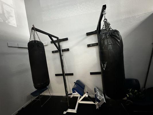 Did some cardio with the heavy bags, I hit the  punching bag for 5 rounds. What a work out