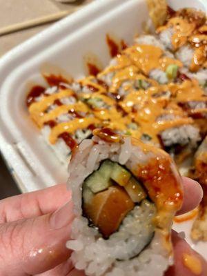 Spicy salmon roll