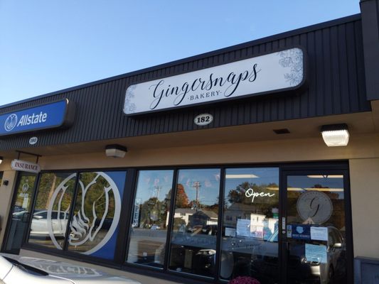 Gingersnaps Bakery