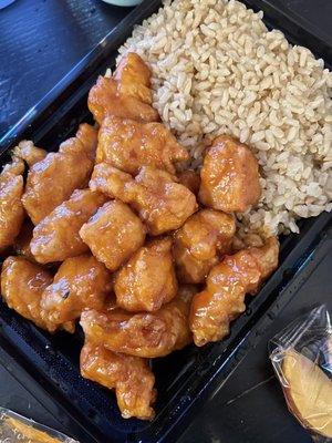 C17. General Tso's Chicken Special Combo Platter