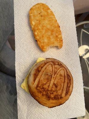 Egg & cheese McGriddle