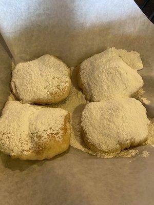 Full order of beignets