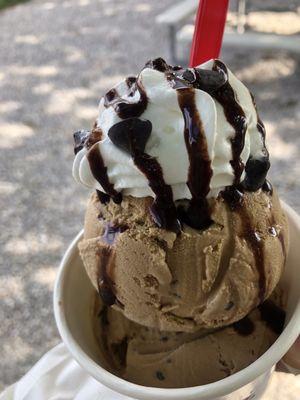 Double scoop of coffee lovers in a dish.