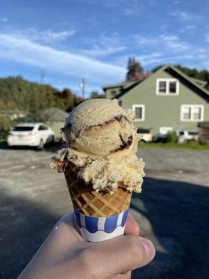 Pear chocolate ice cream