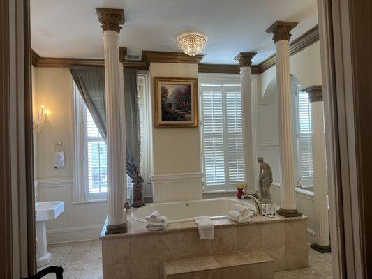 Bathroom if the Versailles room