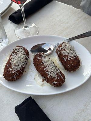 Truffle risotto balls