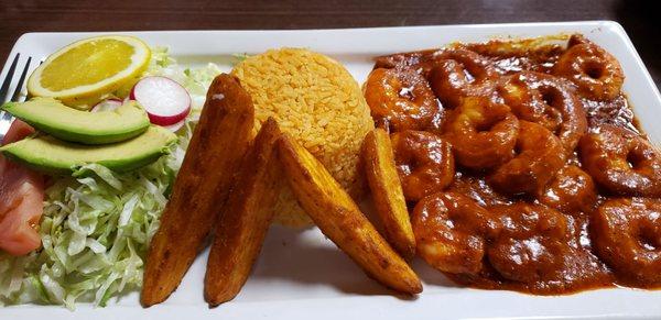 Camarones en salsa chipotle. Generous portion of 12 large shrimp in a delicious sauce.