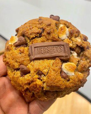 Pumpkin S'mores Cookie