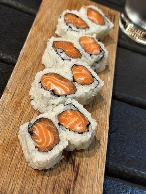 Salmon roll