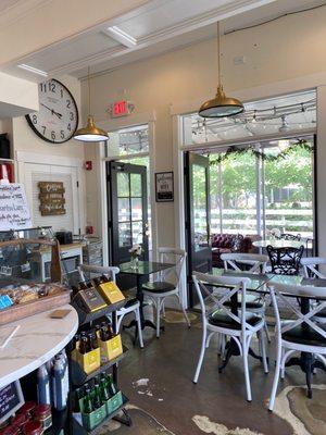 Front counter with extended seating