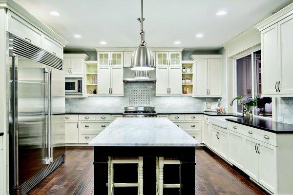 Shaker White kitchen