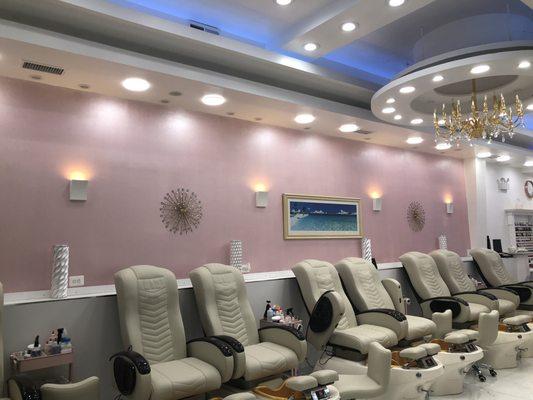 Giverny Nails & Spa