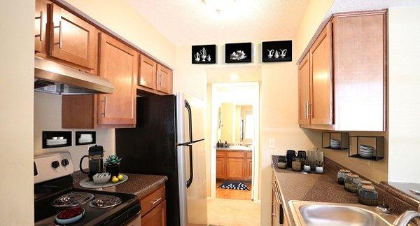 1 bed 1 bath kitchen