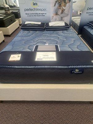 Serta Perfect Sleeper Medium,Firm, Plush Hybrid, Queen Size starts at $999