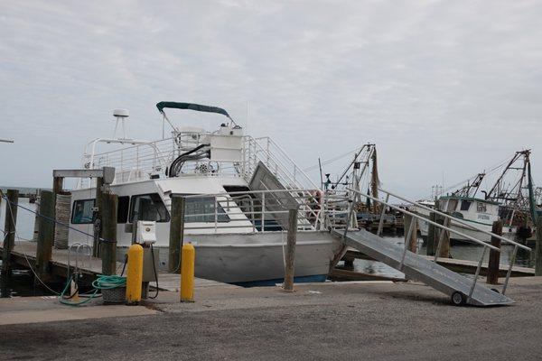 Tour boat Skimmer