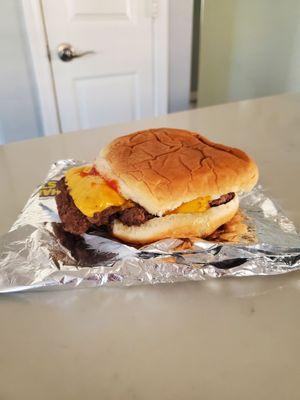 Chandler Style Burger (with ketchup and mayo added)