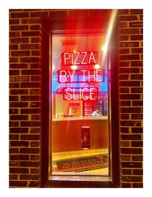 Pizza by Slice @ J.B. Alberto's Pizza. Chicago, IL .Pizza Pastas Italian Beef Chicken Fish Sandwiches Burgers Salads.Nice Service Cool!