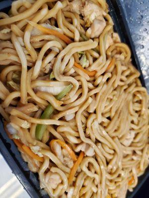 Chicken lo mein