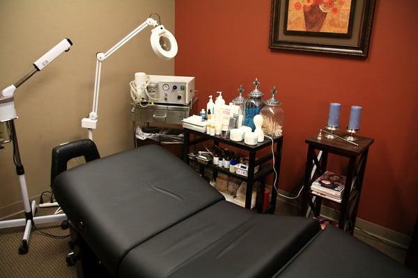 Foothills Dermatology & Facial Plastic Surgery