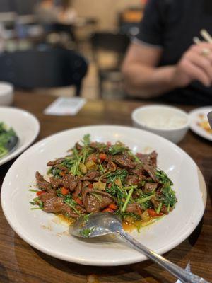 Sautéed Beef with pickled chili pepper