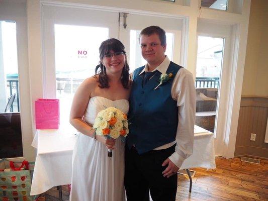 bride/groom flowers.