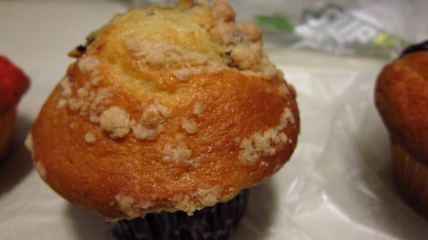 chocolate chips muffin