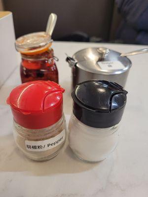 The condiments