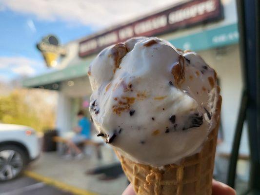 The Fat Elvis flavor on a waffle cone. This is a small!